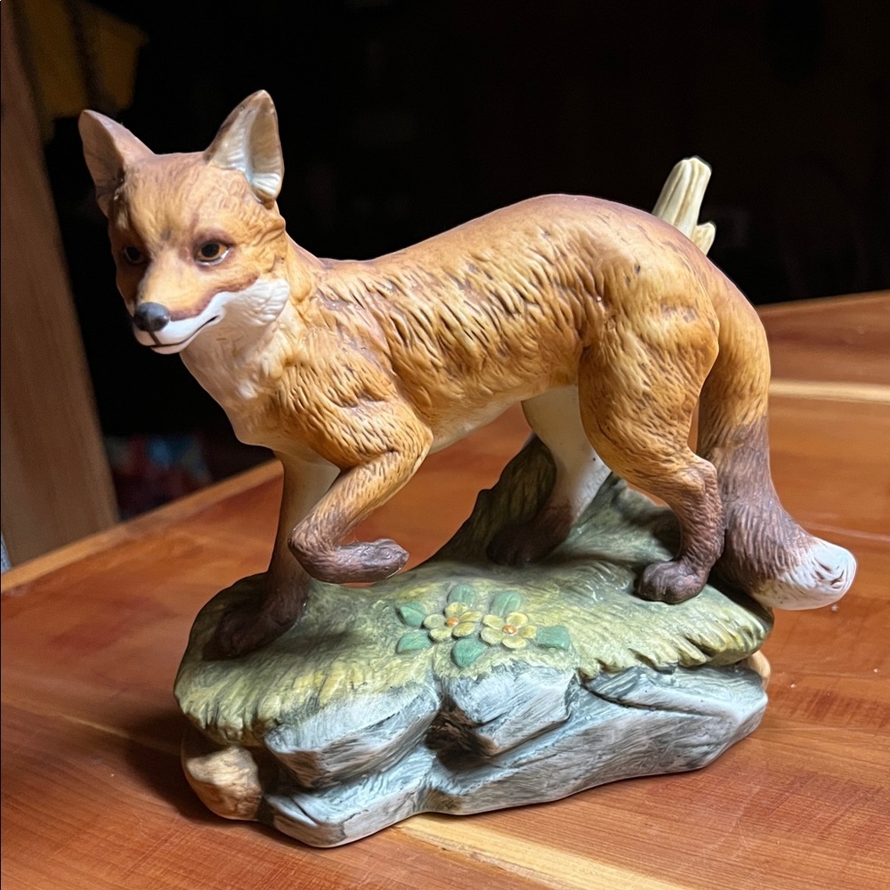Vintage Red Fox - Andrea by Sadek Ceramic Figurine 6" tall - Made in Japan #5618